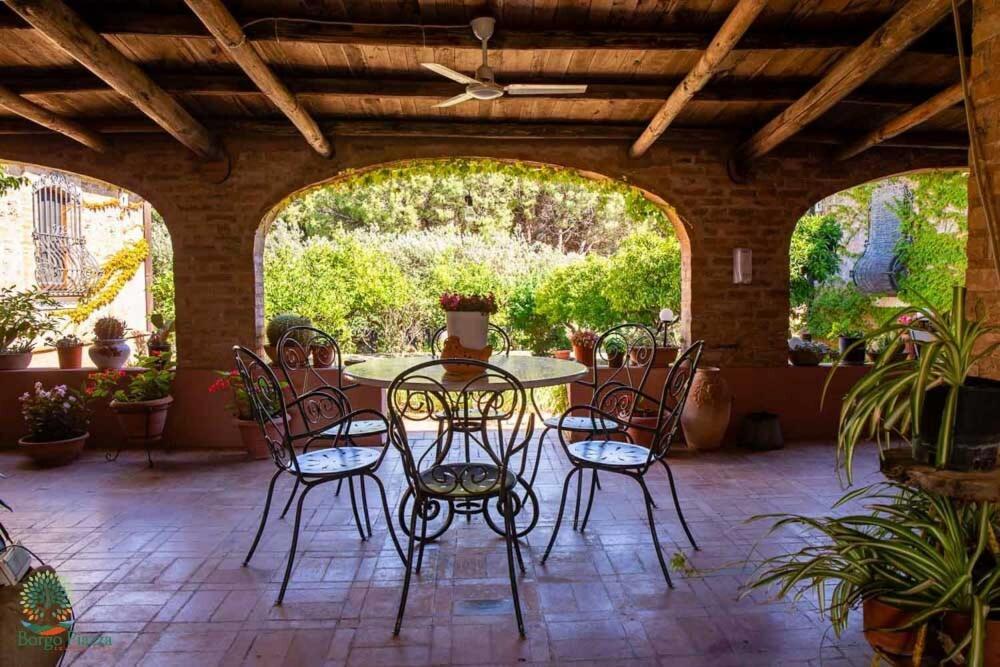 Borgo Piazza Bed & Breakfast Катандзаро Екстериор снимка